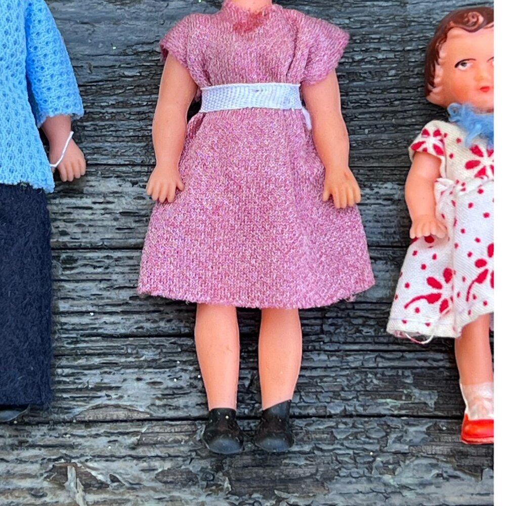 Vintage 1960's Ari Germany Dollhouse Family Rubber Dolls Mother Father Children - Picture 3 of 15